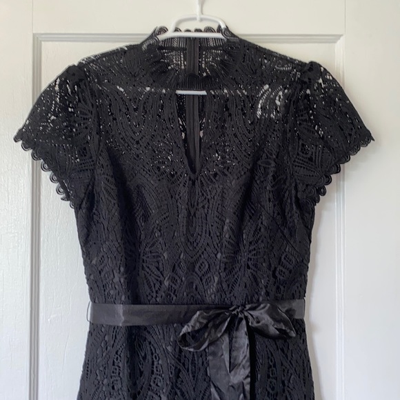 White House Black Market: Balck Dress Size 12 - Picture 2 of 10